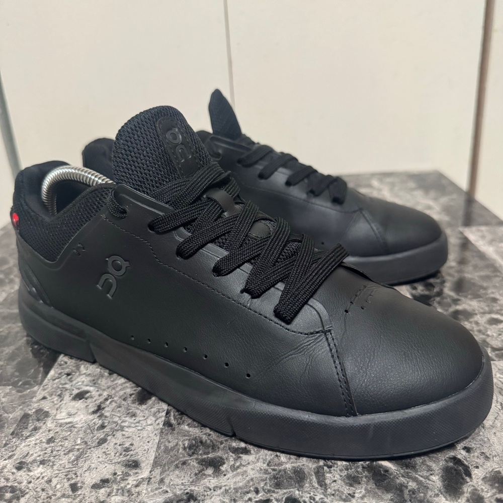 ON The Roger Advantage Mens Size  9 Shoes All Black Casual Tennis Sneakers EUC - Picture 10 of 14